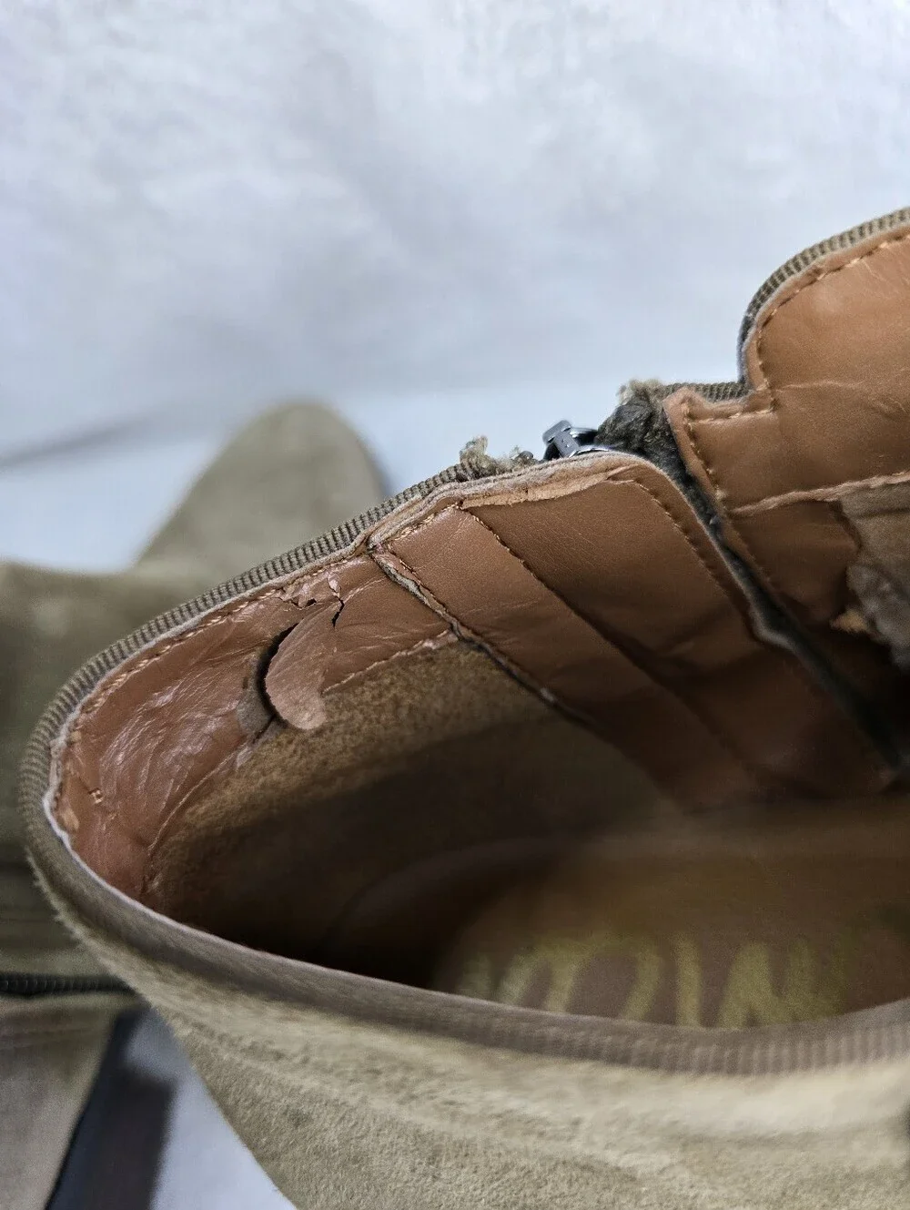 Sam Edelman Petty Suede Ankle Booties Olive Moss Womens size 8 See Description